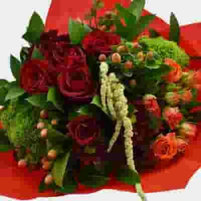 Premium Gift Bouquet - Red Burst 4 Premium Gift Bouquet - Red Burst - Image 2